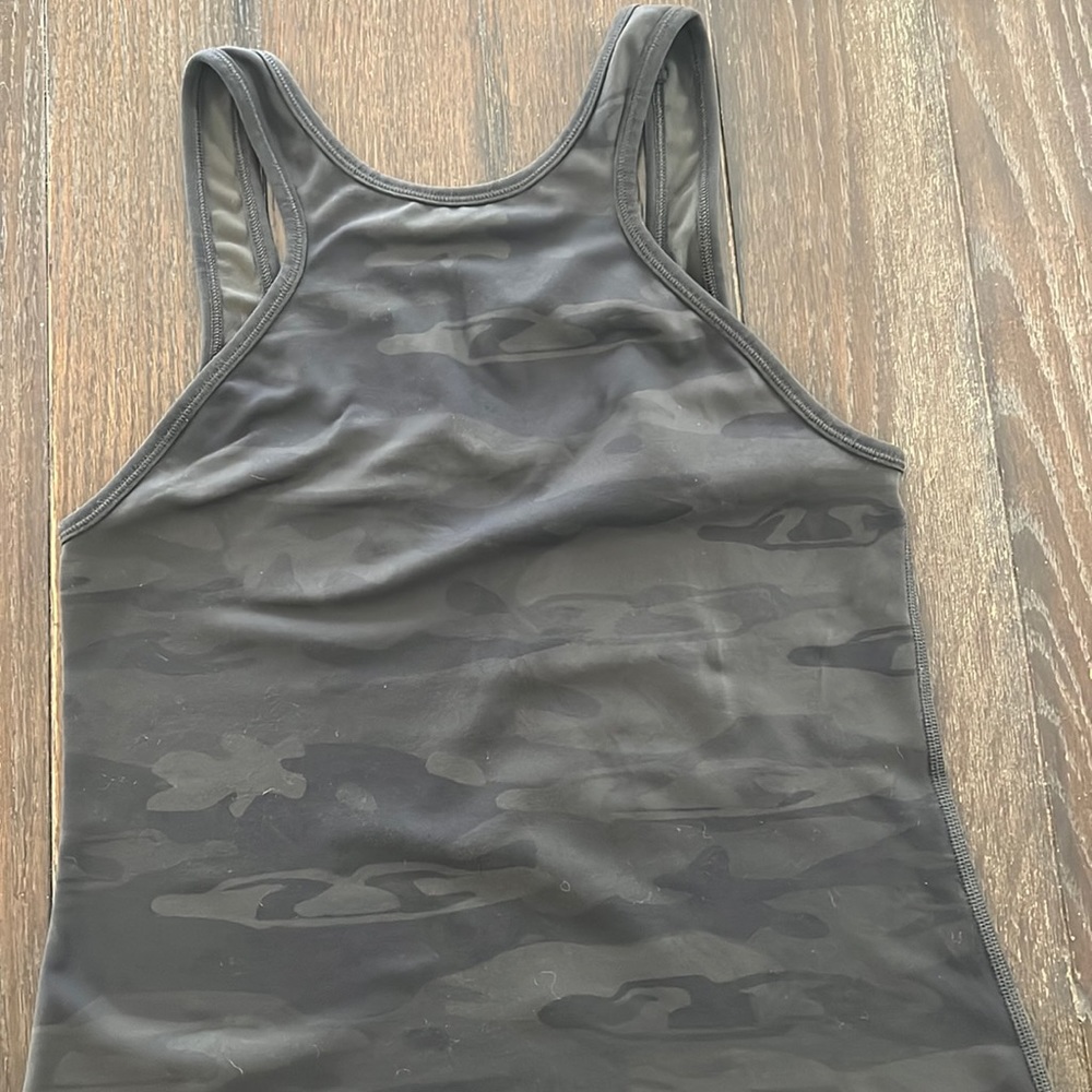Lululemon yoga tank